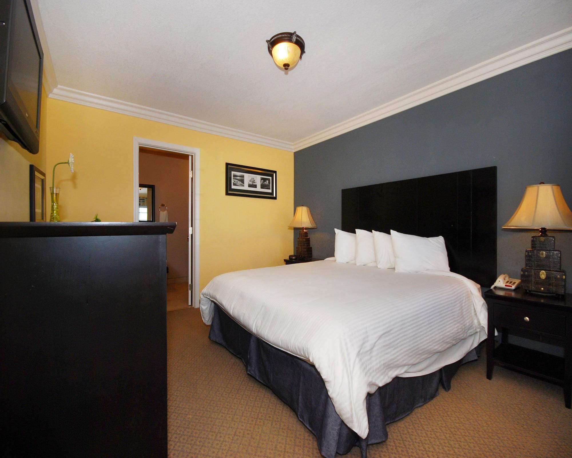 Solaire Inn & Suites Santa Maria  Room photo